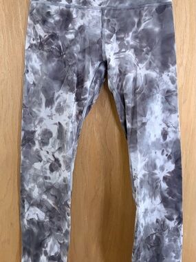 Lululemon Align High-Rise Size 4 Leggings in Mauve Taupe